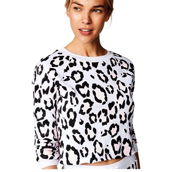 🆕{Wildfox} Leopard Print Crewneck Sweater - Picture 2 of 15